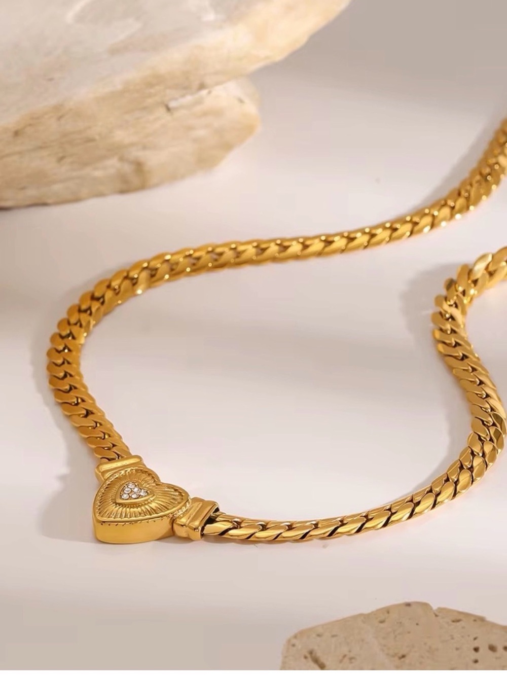 18K Gold Plated Heart Necklace - Picture 5 of 10